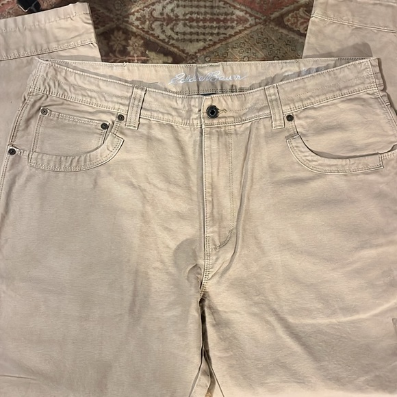 New Eddie Bauer size 38/30 Relaxed Fit Canvas Pants - Picture 3 of 11